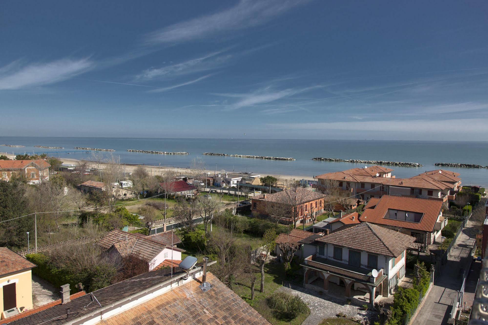Hotel Concorde Bellaria-Igea Marina Esterno foto