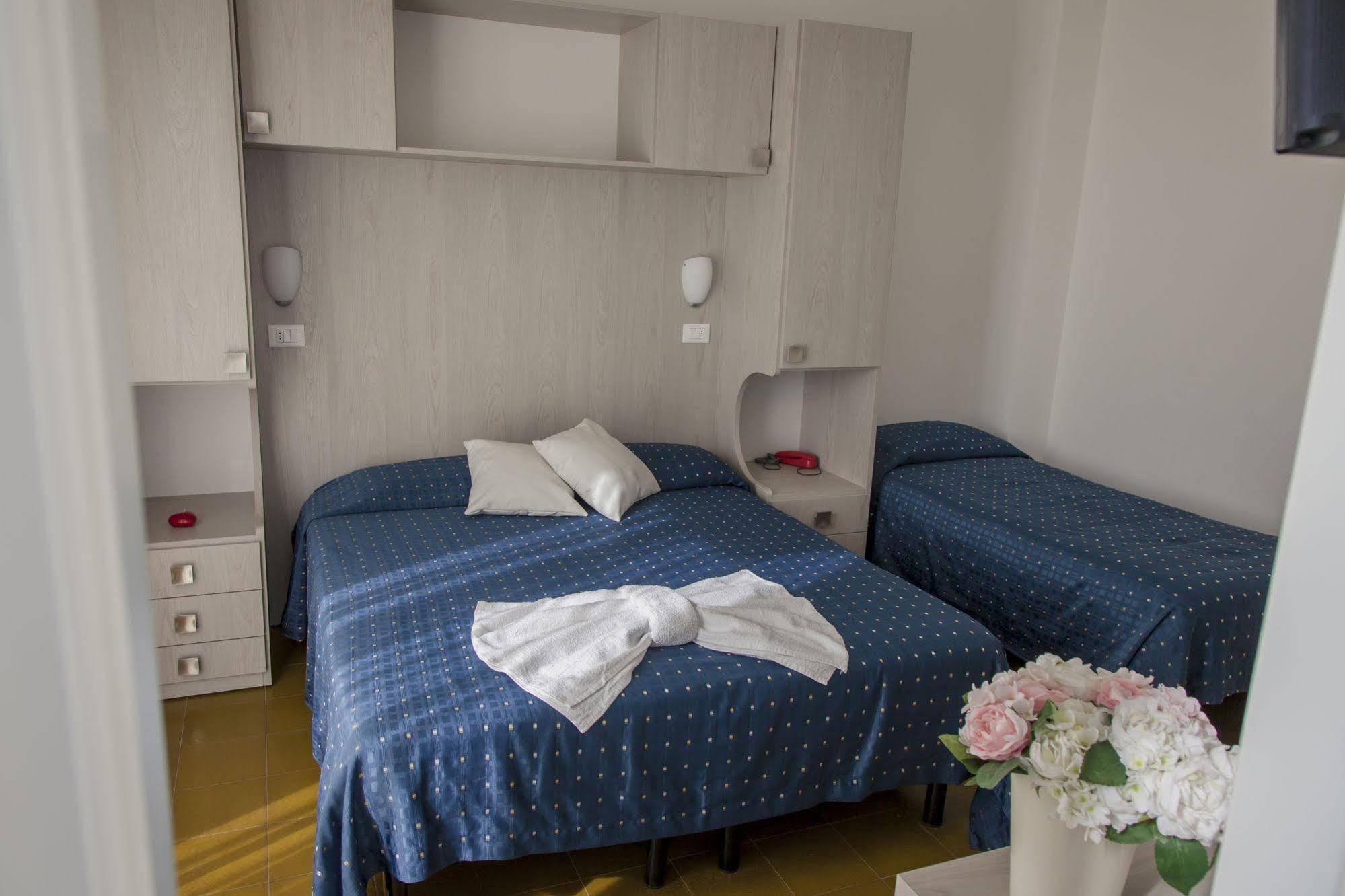 Hotel Concorde Bellaria-Igea Marina Esterno foto