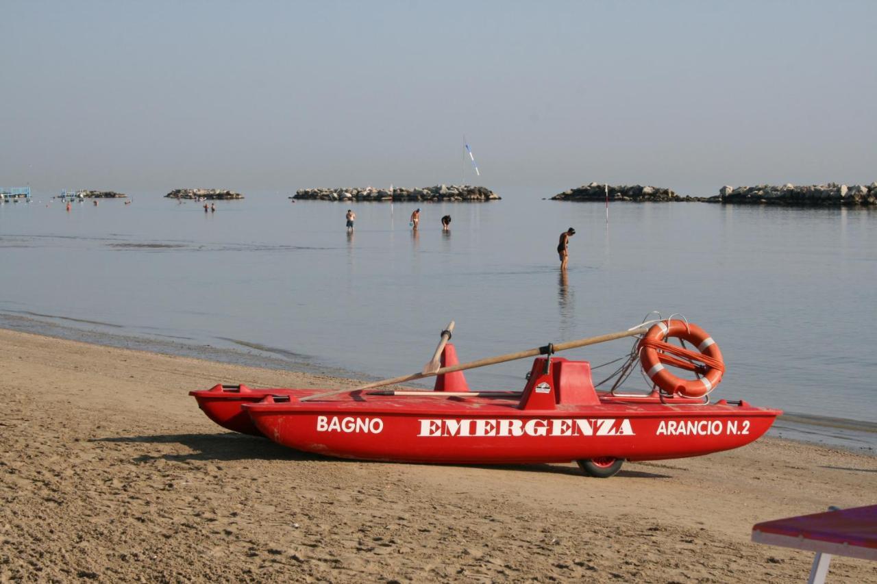 Hotel Concorde Bellaria-Igea Marina Esterno foto