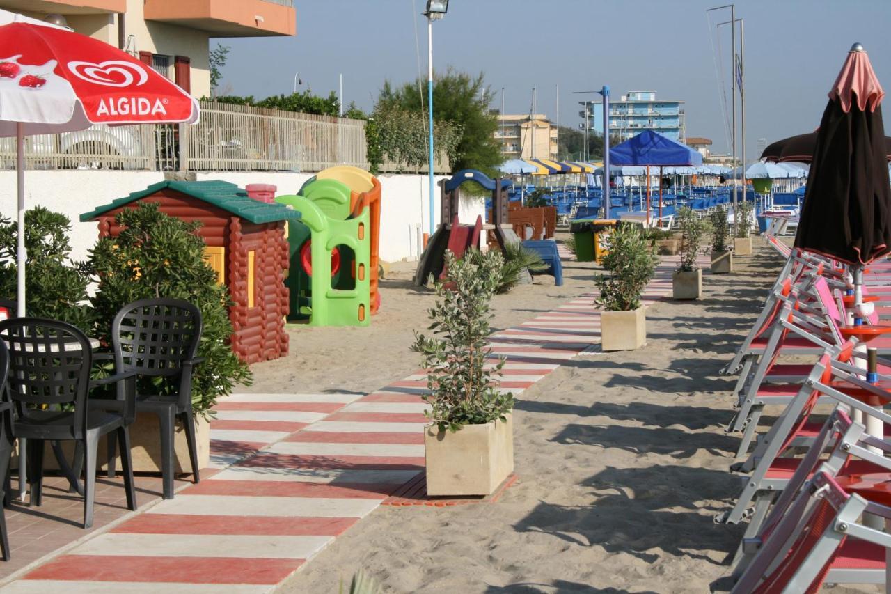 Hotel Concorde Bellaria-Igea Marina Esterno foto